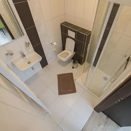 Konukevi Patron 4*
